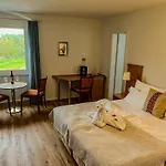 Insel-hof Hotel-garni 3* Reichenau