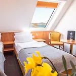 Insel-hof Hotel-garni Reichenau