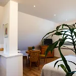 Insel-hof Hotel-garni 3*