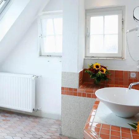 Insel-hof Hotel-garni Szálloda