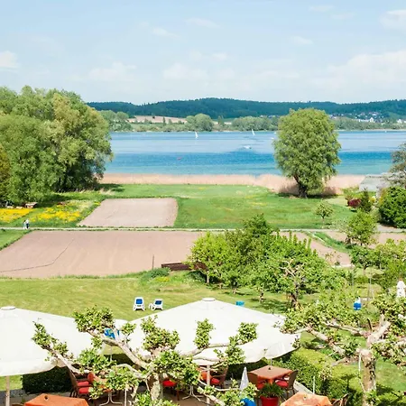 ホテル Insel-hof Hotel-garni ライヒェナウ