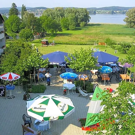 Отель Insel-hof Hotel-garni Райхенау