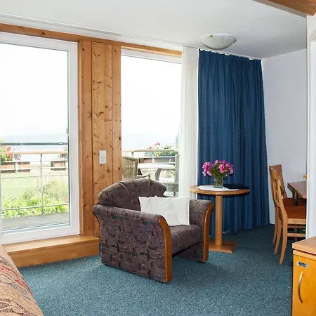 Insel-hof Hotel-garni Hotell 3*