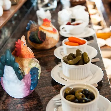 Insel-hof Hotel-garni 호텔 라이헤나우