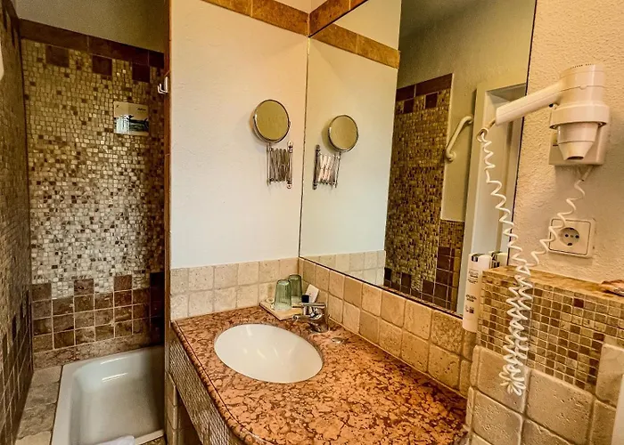 Insel-hof Hotel-garni ホテル