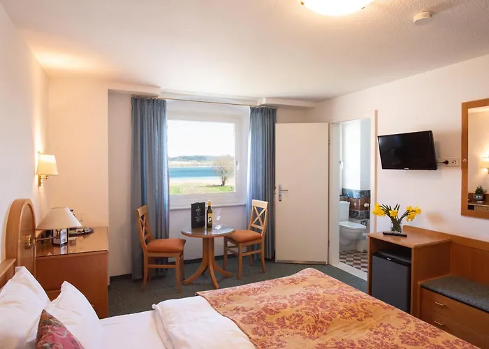 ホテル Insel-hof Hotel-garni 3*