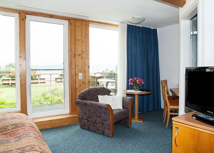 Insel-hof Hotel-garni ホテル 3*