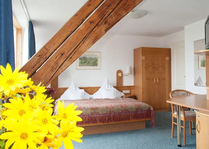 Insel-hof Hotel-garni ホテル