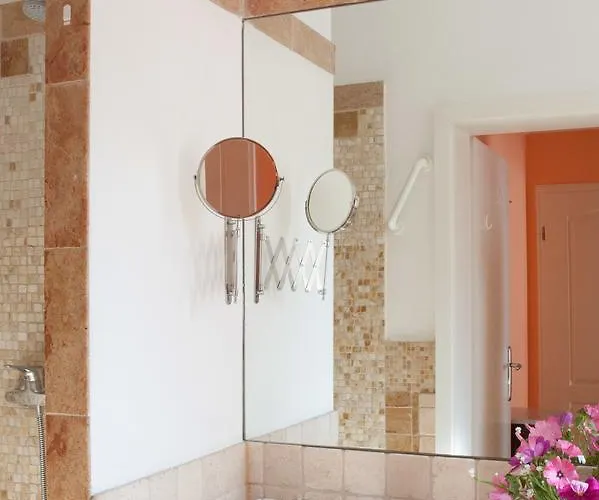 Insel-hof Hotel-garni ホテル