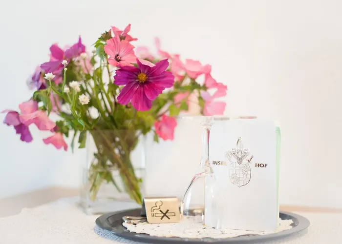 Insel-hof Hotel-garni ホテル 3*