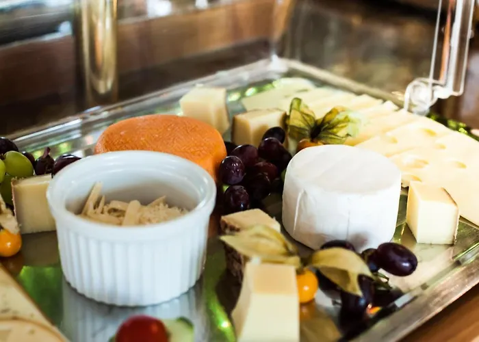 ホテル Insel-hof Hotel-garni ライヒェナウ